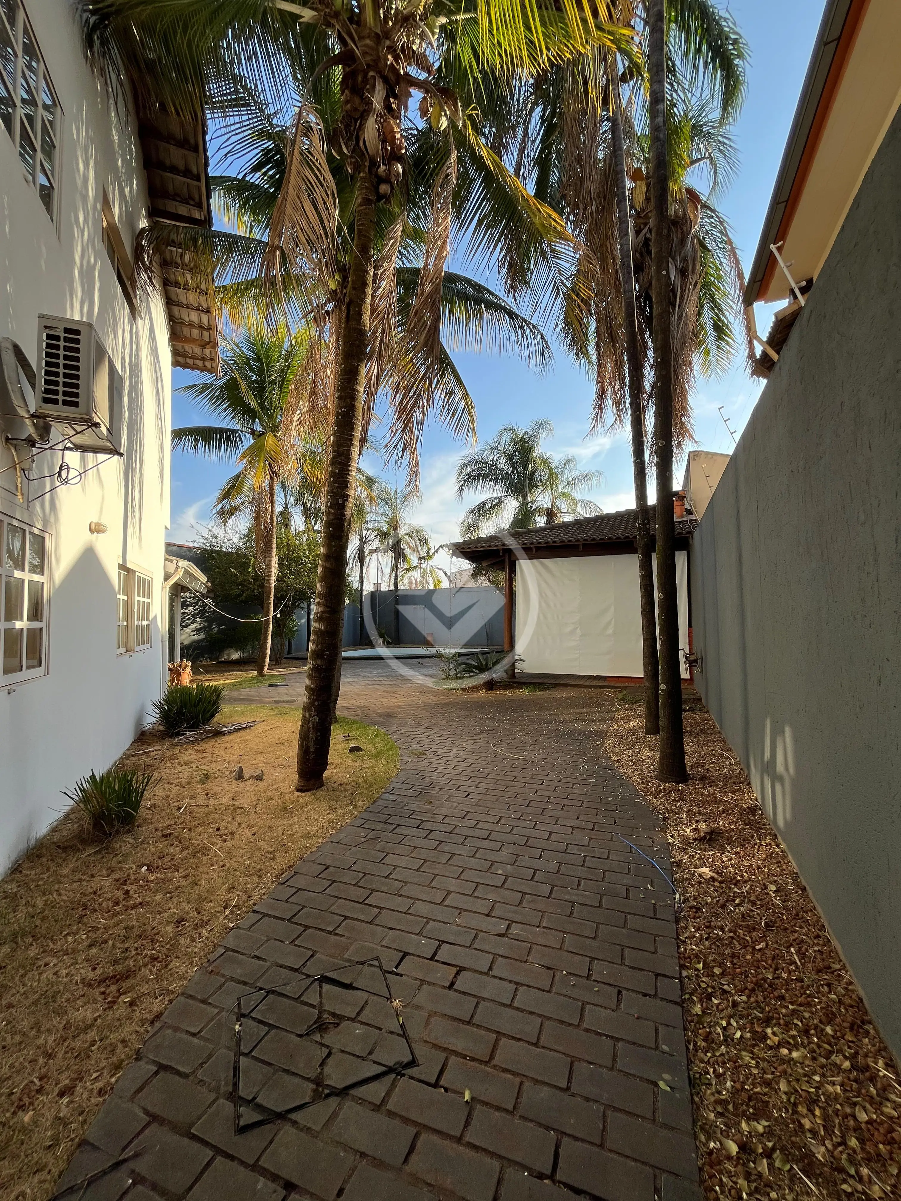 Imagem 1 - Sobrado em Morada da Colina, Uberlândia - MG