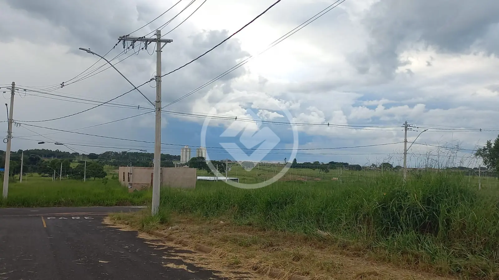 Imagem 2 - Terreno em Loteamento Luizote IV, Uberlândia - MG