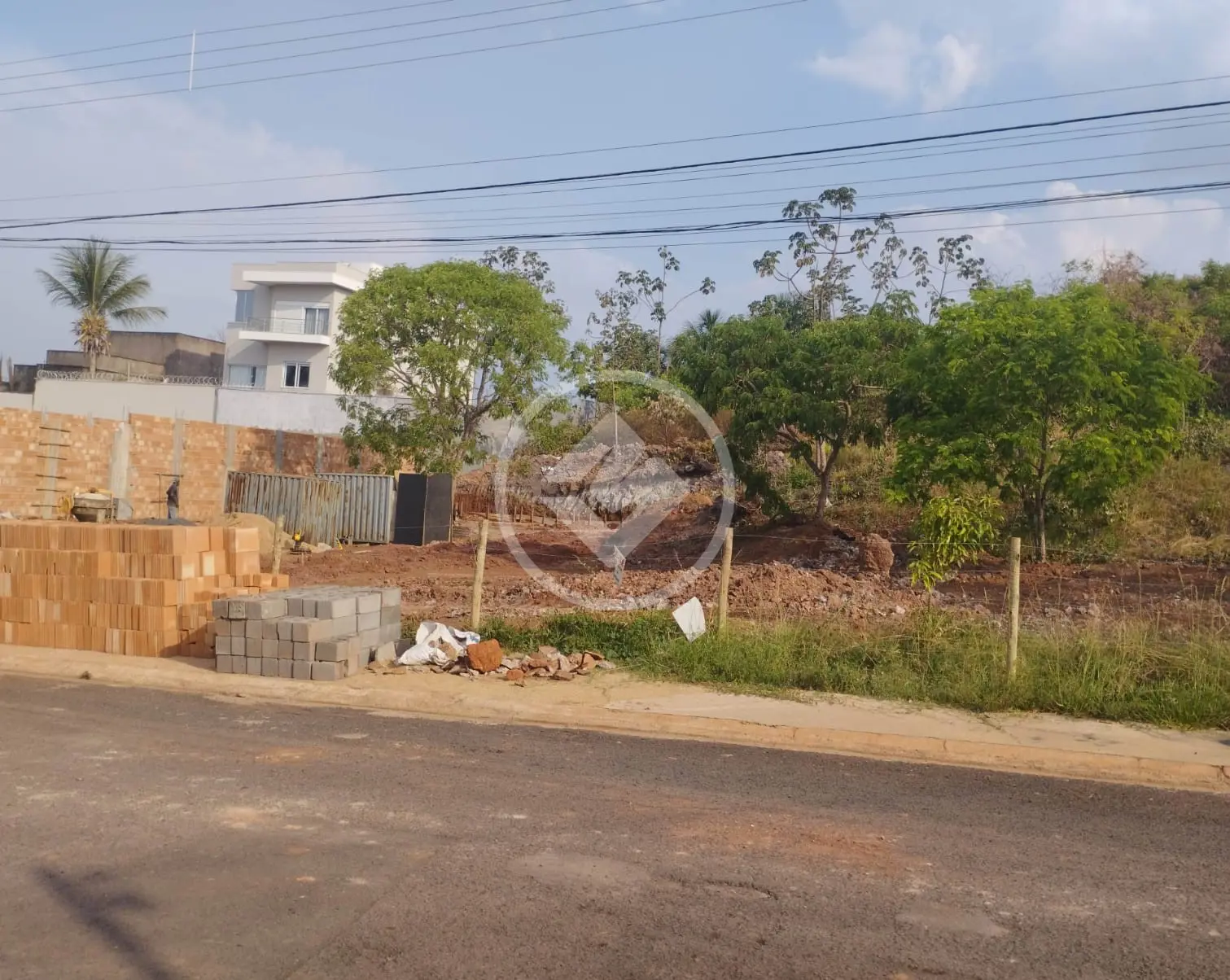 Terreno Jardim Karaíba, Uberlândia - MG — foto 2
