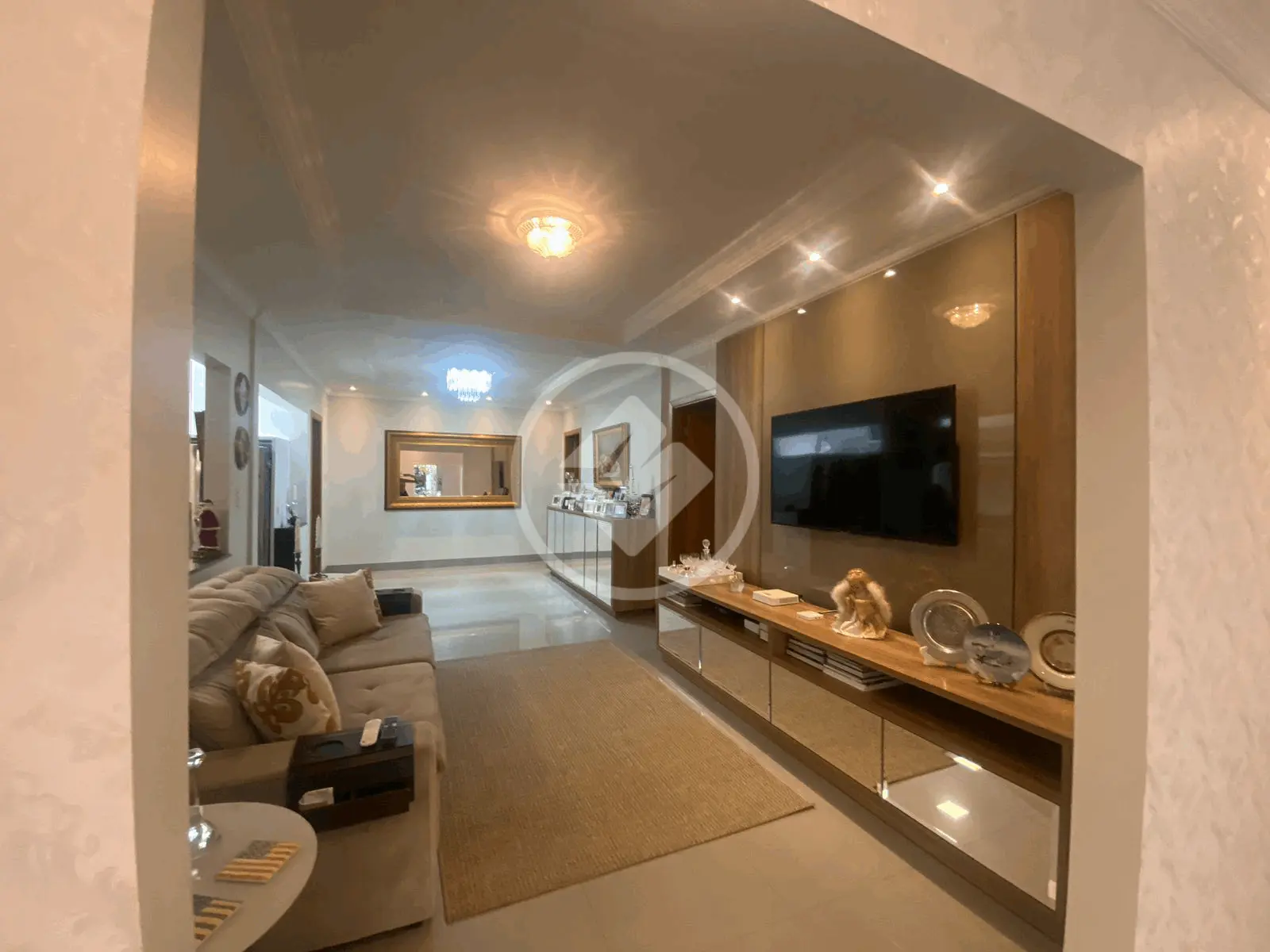 Casa SARAIVA, Uberlândia - MG — foto 1