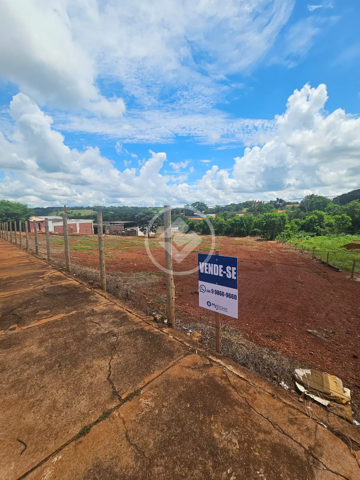 Imagem 1 - Terreno em Maria Vilela, Ituiutaba - MG