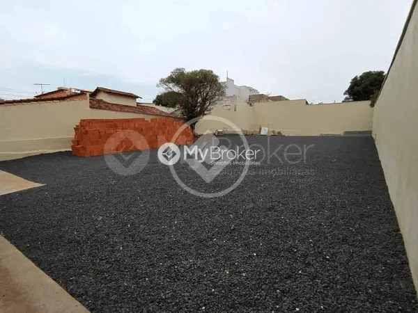 Terreno SARAIVA, Uberlândia - MG — foto 1