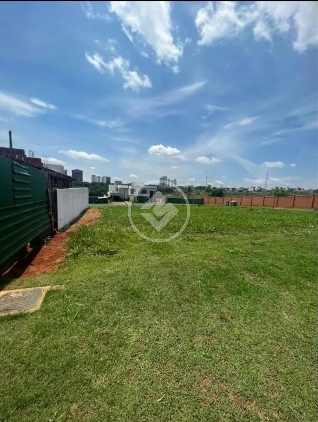 Imagem 1 - Terreno Condomínio em GRANJA MARILEUSA, Uberlândia - MG