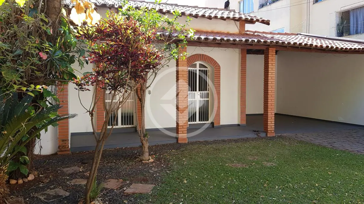 Sobrado SARAIVA, Uberlândia - MG — foto 1