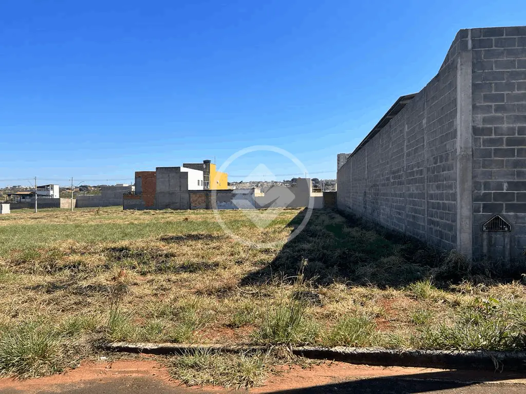 Imagem 1 - Terreno em Laranjeiras, Uberlândia - MG