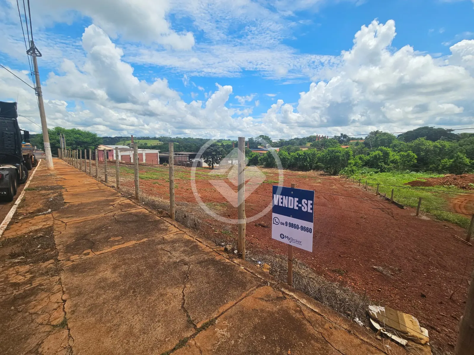 Imagem 1 - Terreno em Maria Vilela, Ituiutaba - MG