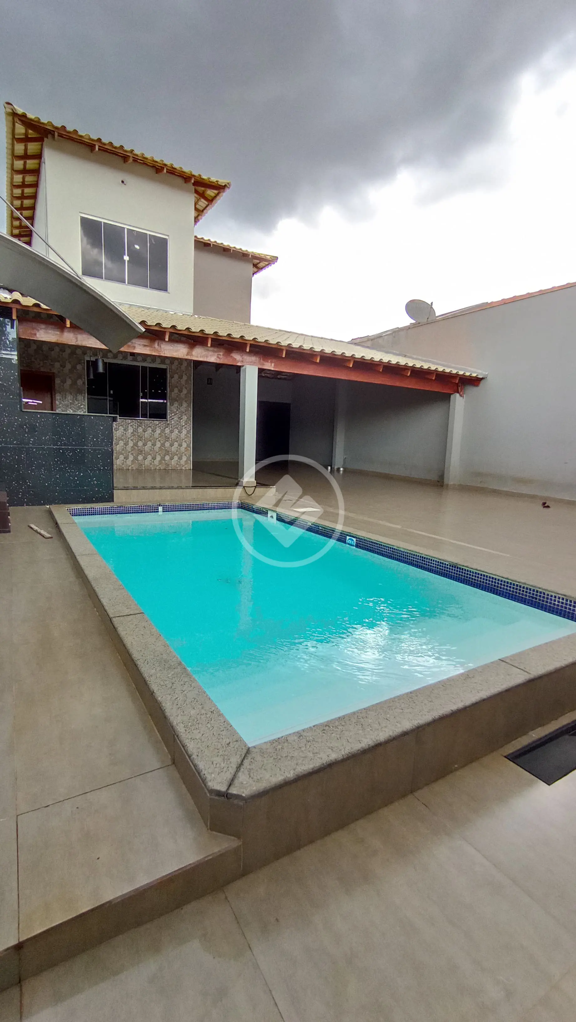 Imagem 1 - Sobrado em Loteamento Portal do Vale II, Uberlândia - MG