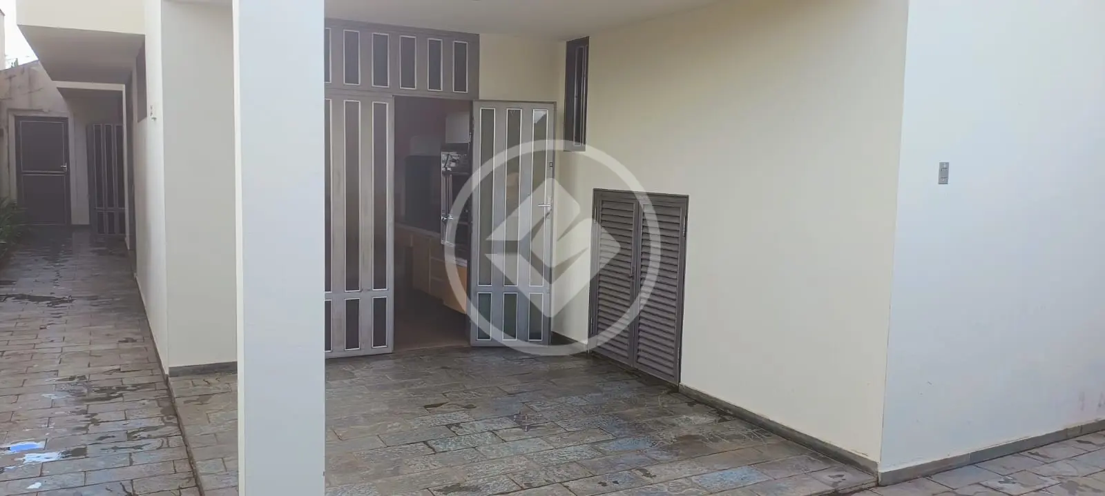 Imagem 5 - Sobrado em FUNDINHO, Uberlândia - MG