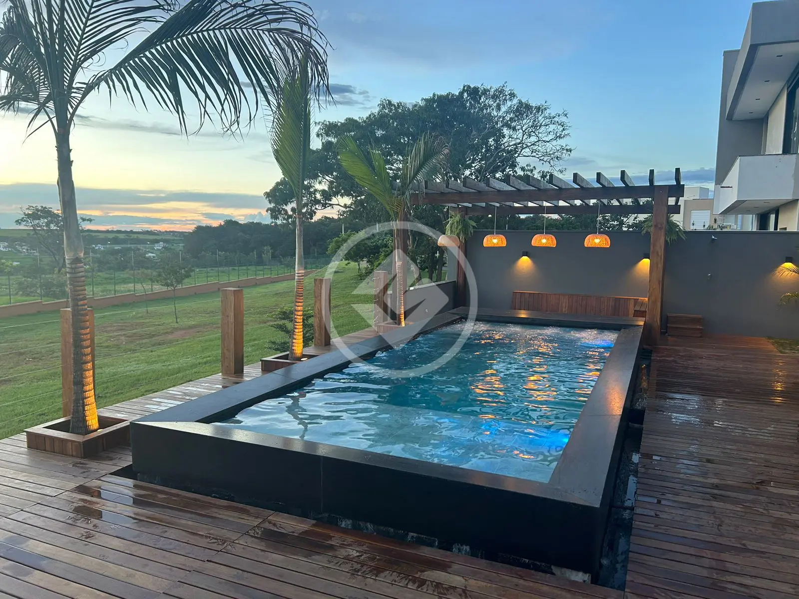 Imagem 2 - Sobrado Em Condomínio em GRANJA MARILEUSA, Uberlândia - MG