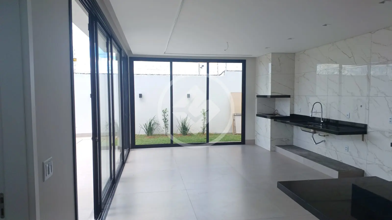 Imagem 1 - Casa Condomínio em Laranjeiras, Uberlândia - MG