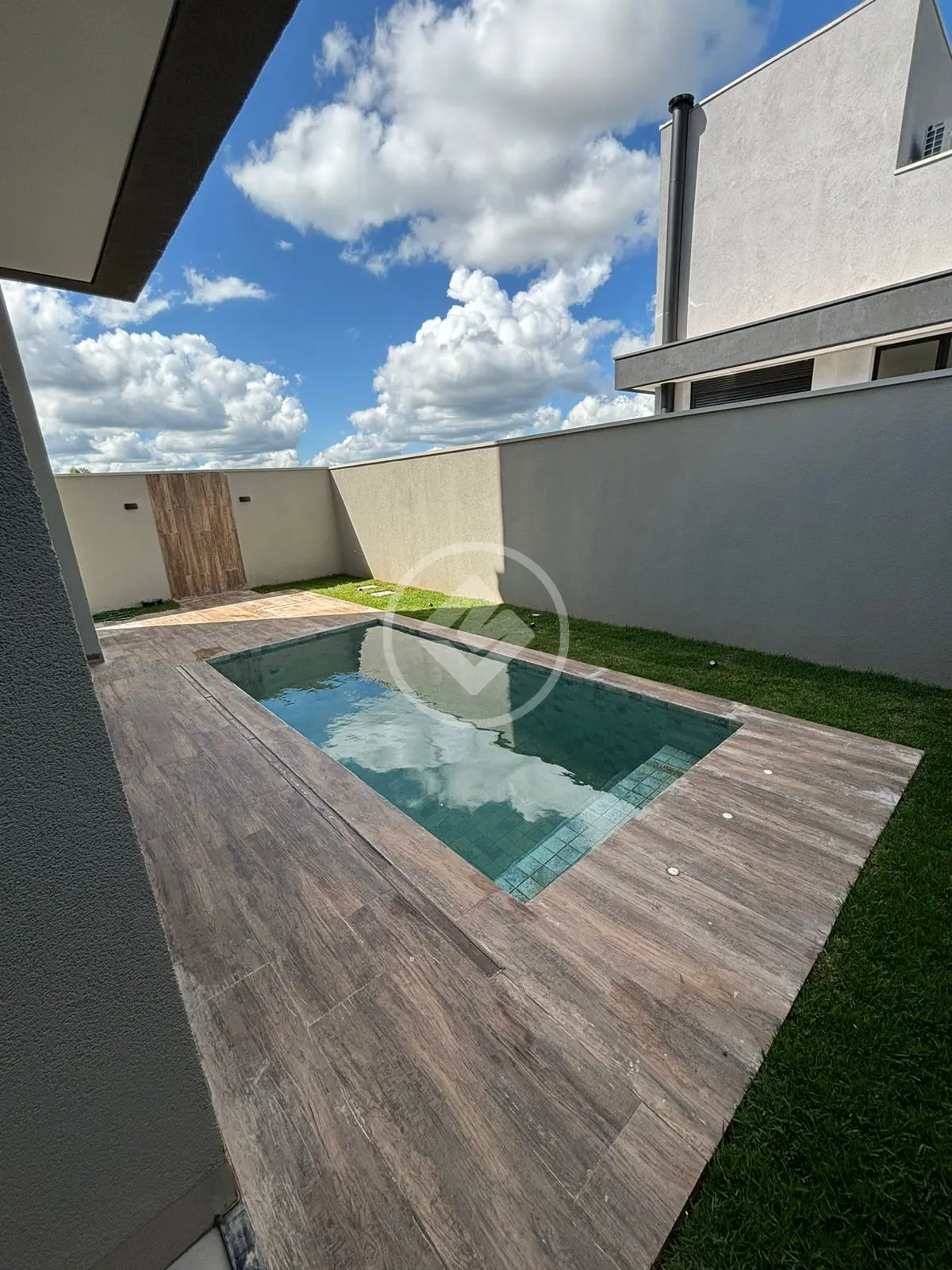 Imagem 4 - Sobrado Em Condomínio em BRASIL, Uberlândia - MG