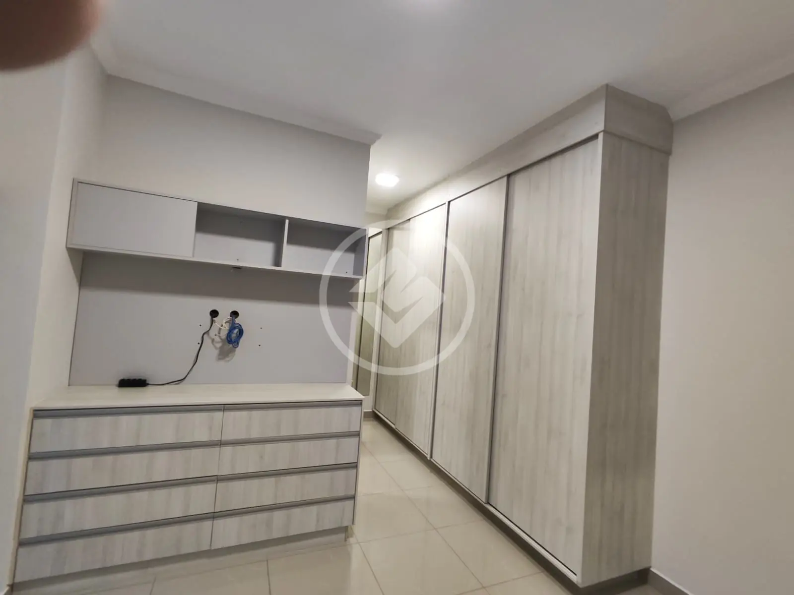 Imagem 2 - Casa Condomínio em JARDIM HOLANDA, Uberlândia - MG