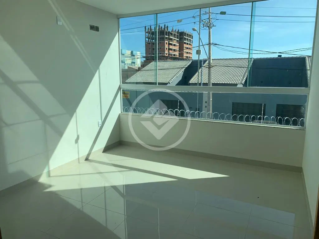 Sobrado Novo Mundo, Uberlândia - MG — foto 1