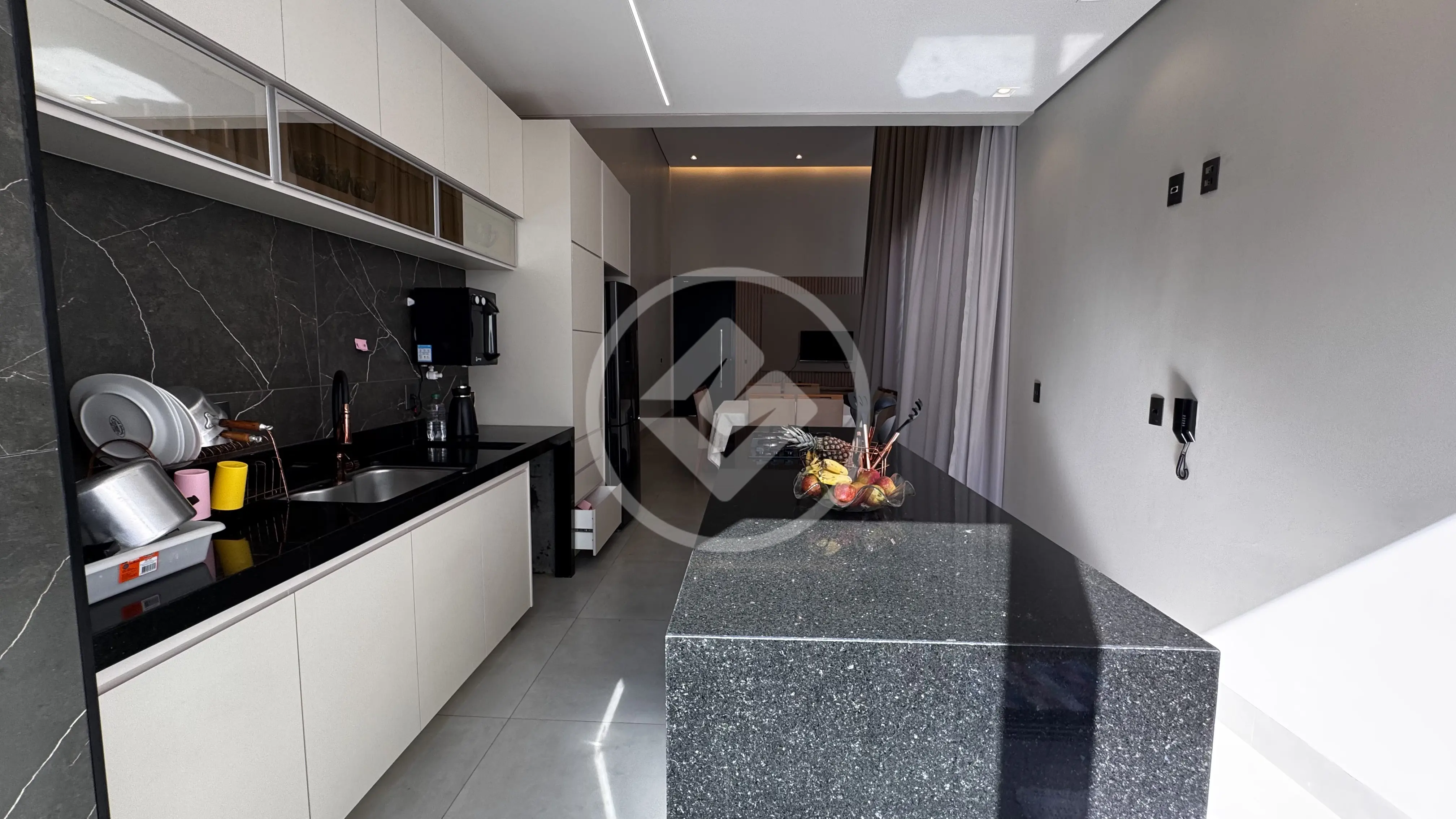 Imagem 3 - Casa Condomínio em JARDIM HOLANDA, Uberlândia - MG