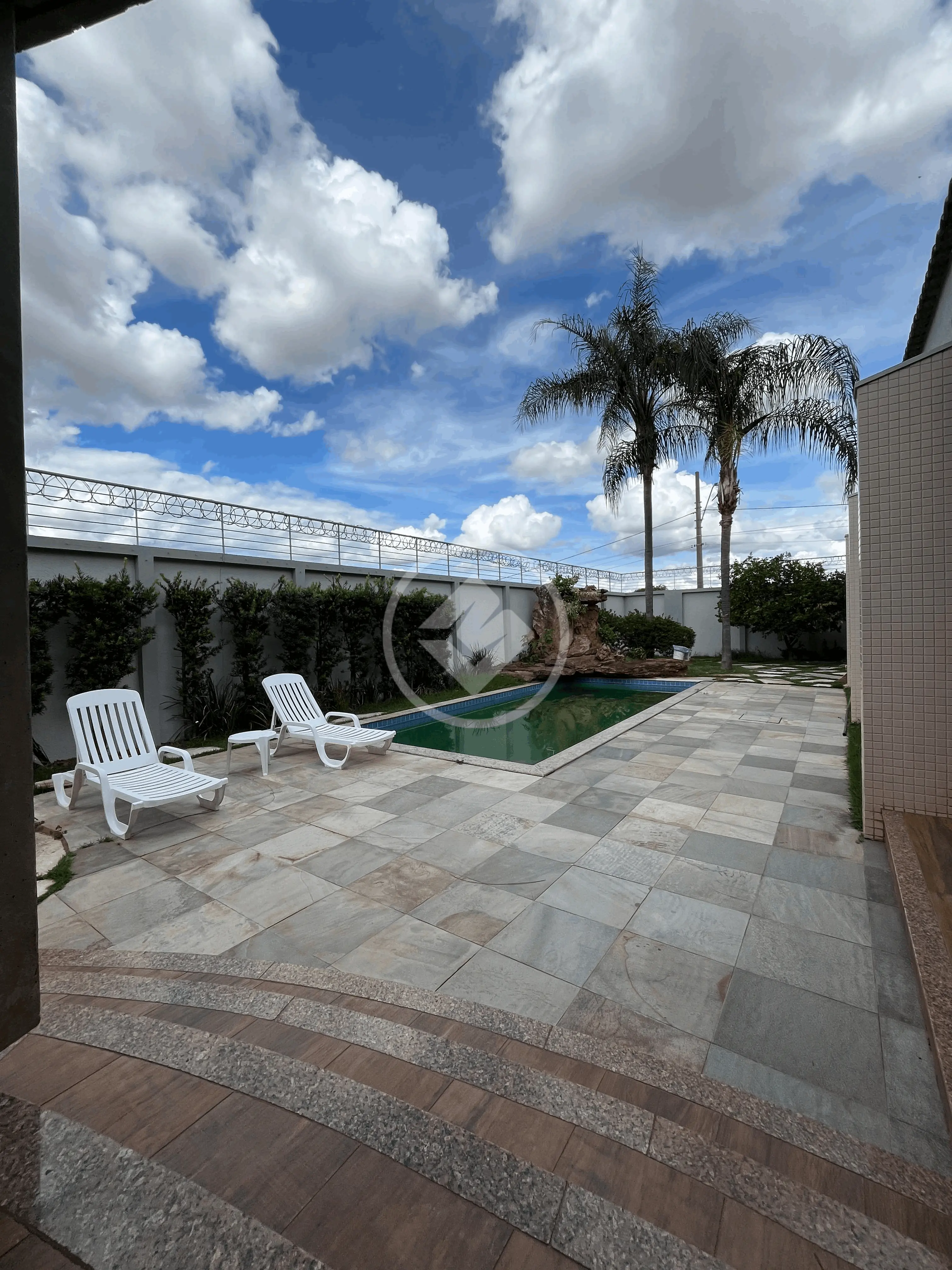 Casa Jardim Karaíba, Uberlândia - MG — foto 1