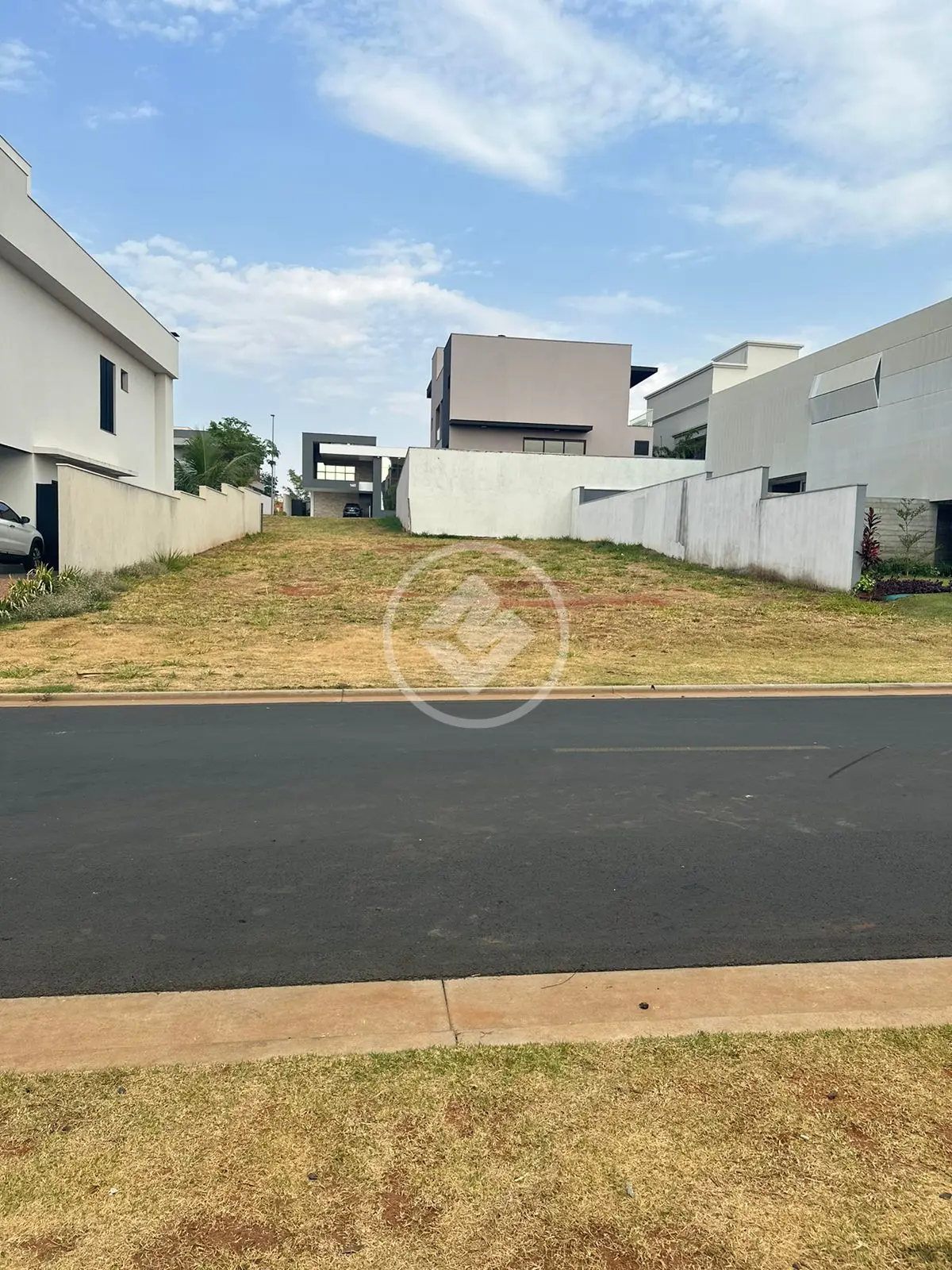 Imagem 1 - Terreno Condomínio em GRANJA MARILEUSA, Uberlândia - MG