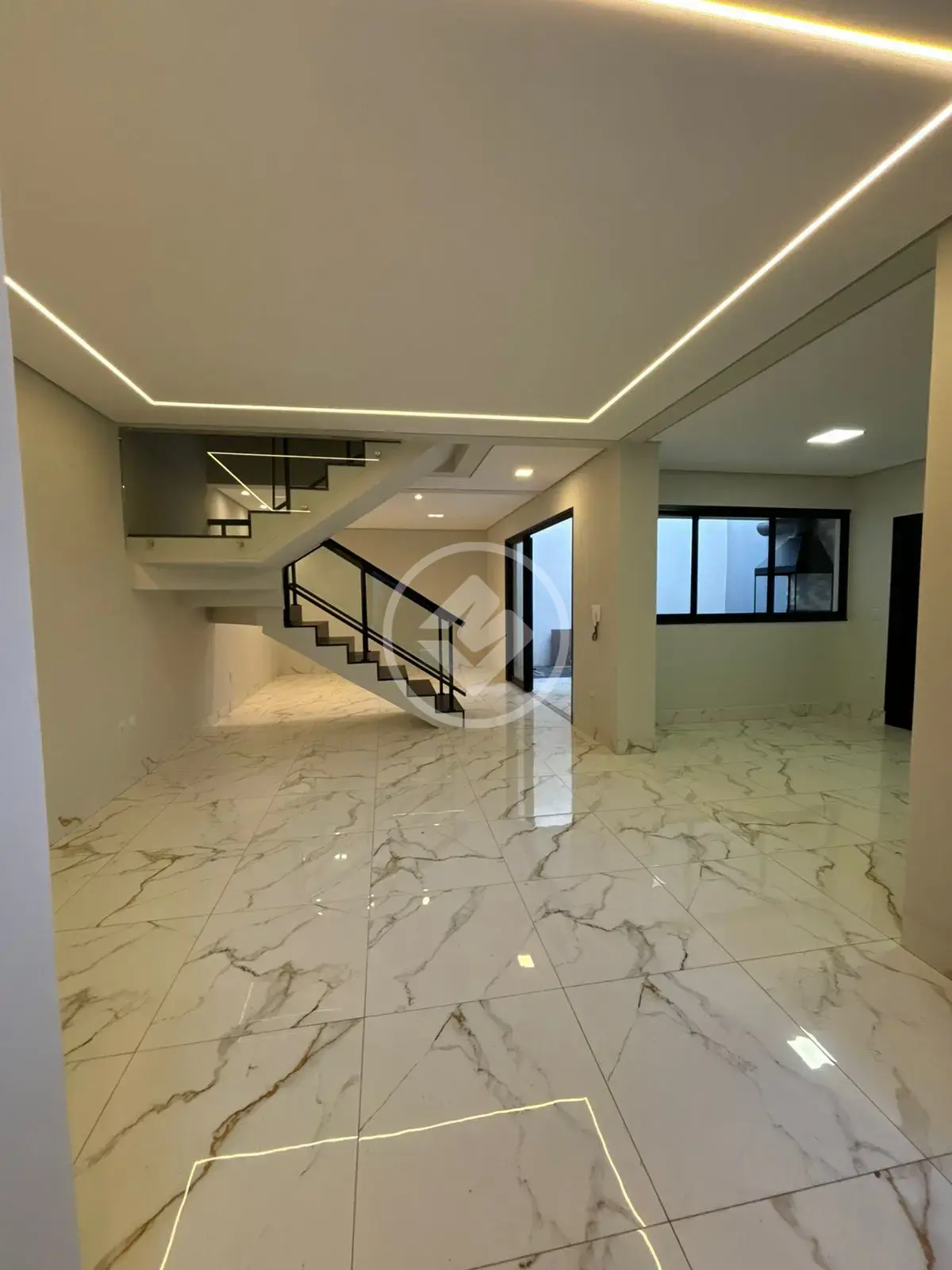 Imagem 1 - Sobrado em Cidade Jardim, Uberlândia - MG