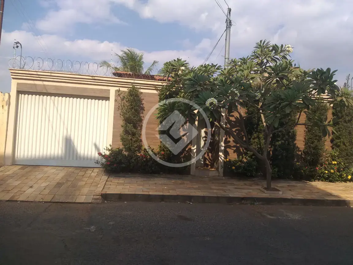 Image 2 - Casa em SANTA MÔNICA, Uberlândia - MG
