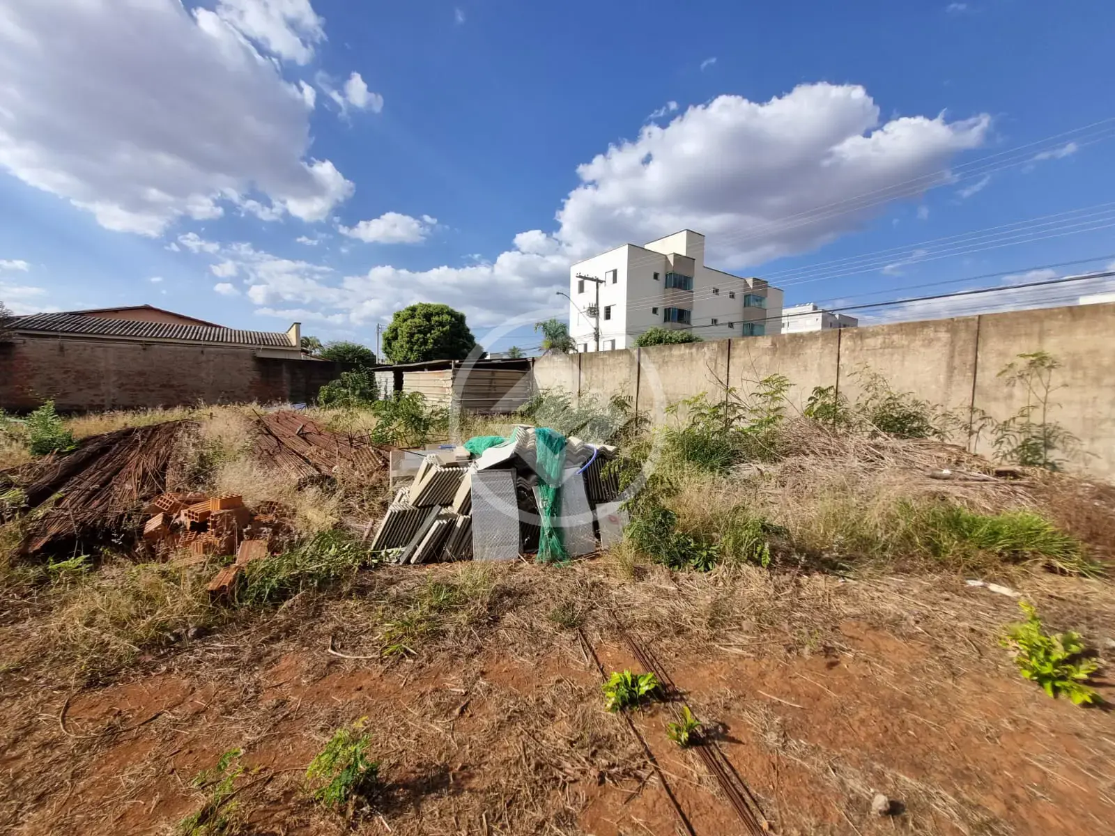 Imagem 1 - Terreno em Segismundo Pereira, Uberlândia - MG