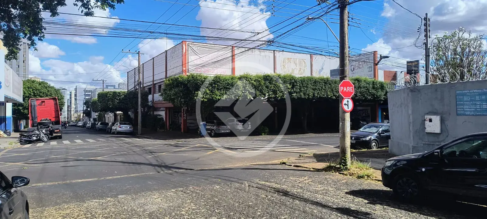 Image 2 - Loja em Martins, Uberlândia - MG