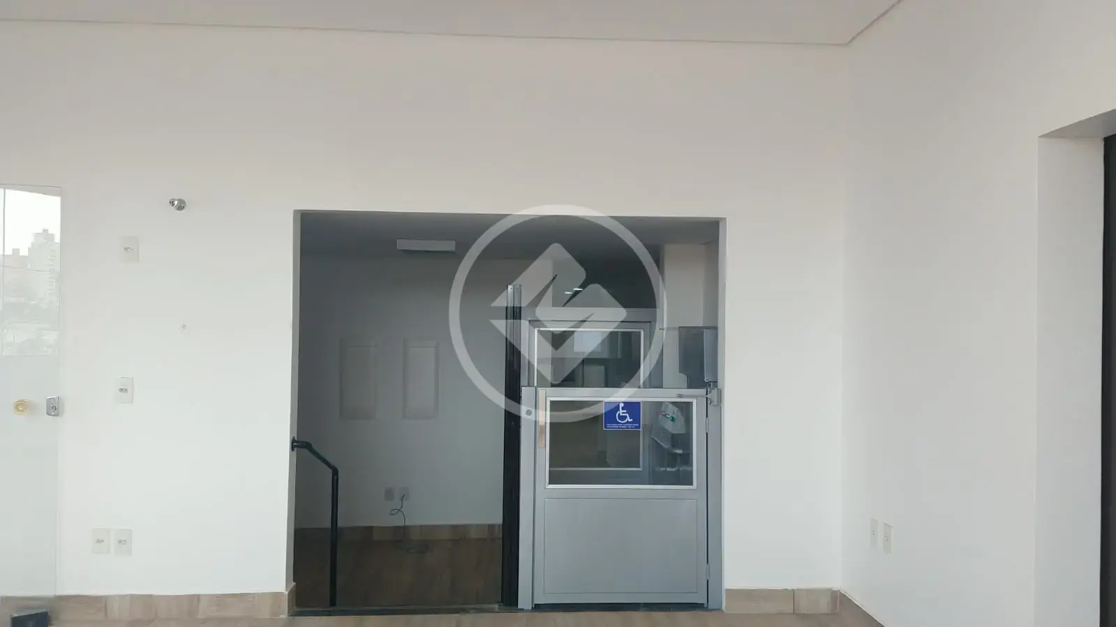Imagem 6 - Casa Comercial em Morada da Colina, Uberlândia - MG