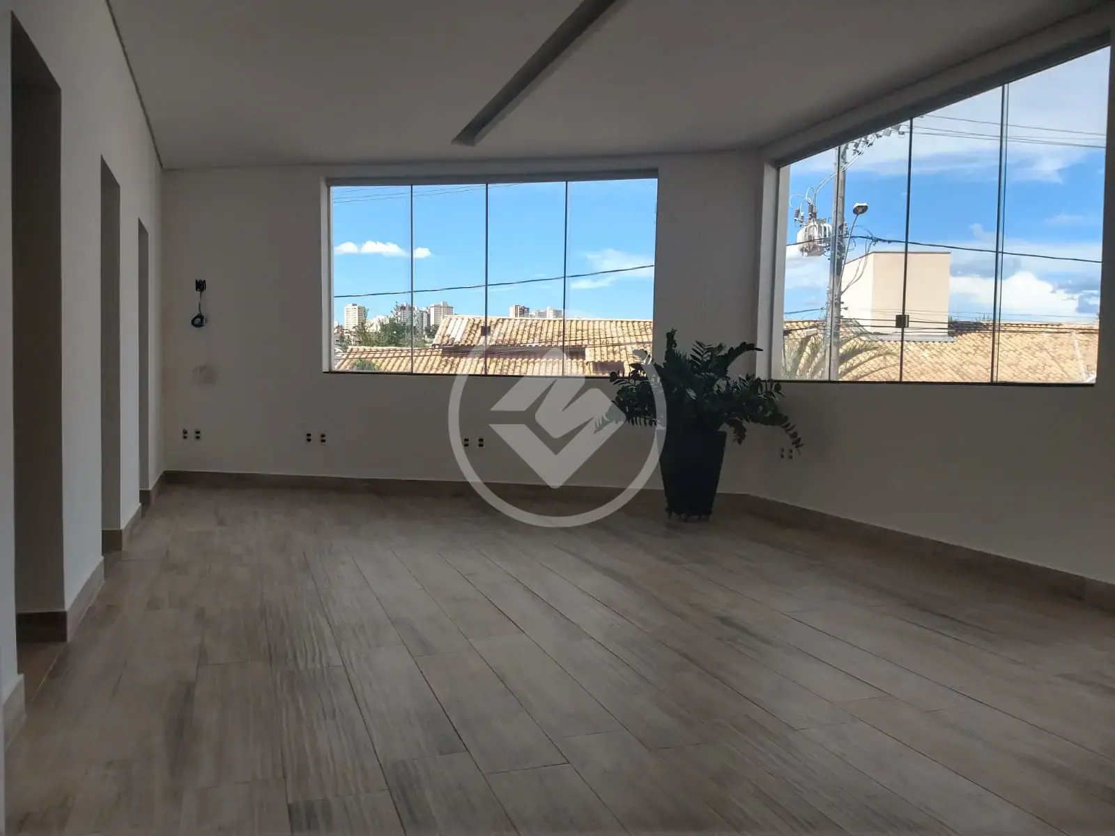 Imagem 1 - Casa Comercial em Morada da Colina, Uberlândia - MG