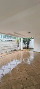 Sobrado Jardim Karaíba, Uberlândia - MG — foto 1
