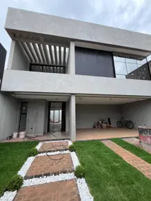 Sobrado Novo Mundo, Uberlândia - MG — foto 1
