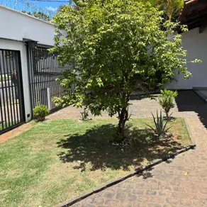 Casa Jardim Karaíba, Uberlândia - MG — foto 1