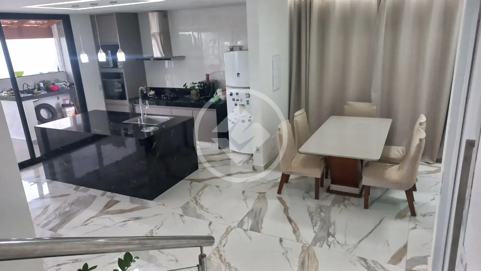 Imagem 6 - Sobrado em Jardim Inconfidência, Uberlândia - MG