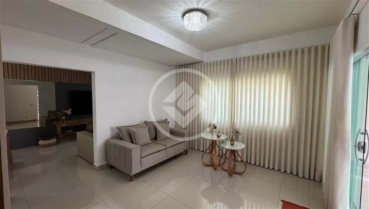 Imagem 1 - Sobrado em Jardim Patrícia, Uberlândia - MG