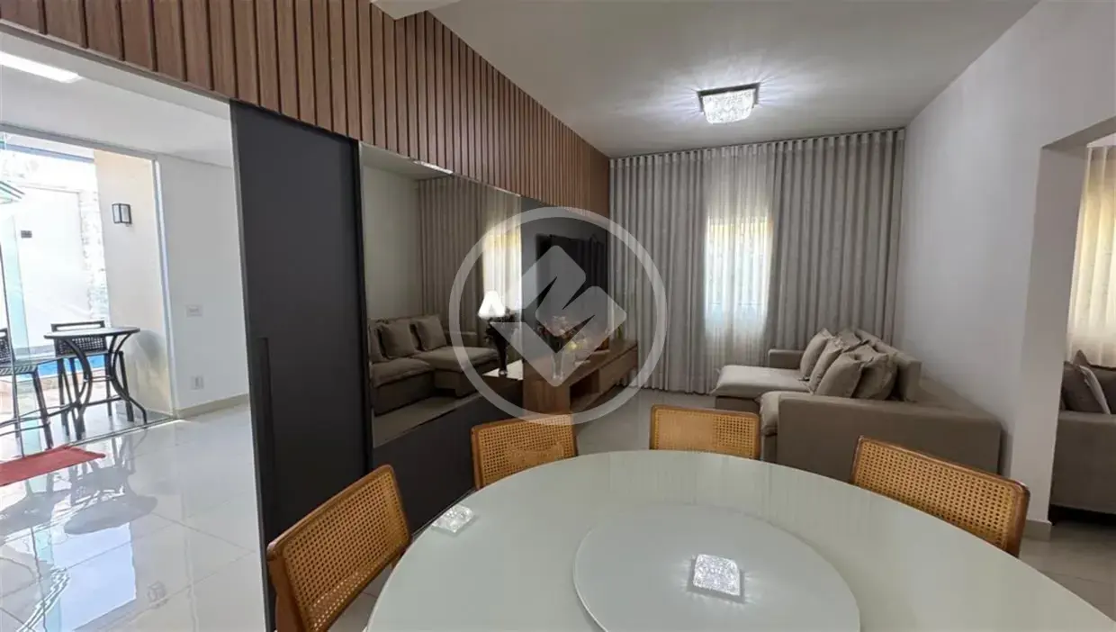 Imagem 1 - Sobrado em Jardim Patrícia, Uberlândia - MG