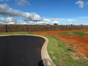 Imagem 3 - Terreno Condomínio em Novo Mundo, Uberlândia - MG