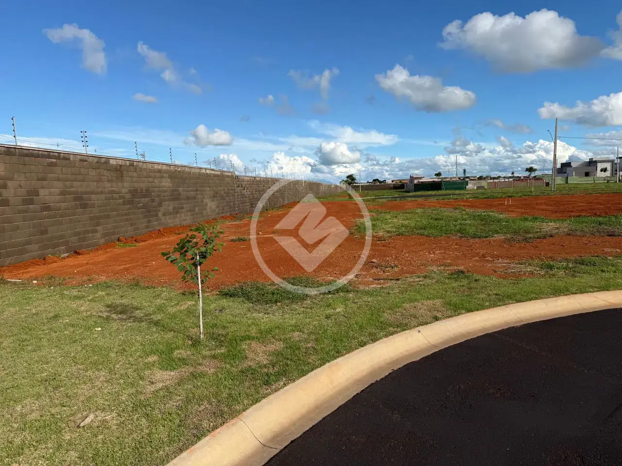 Imagem 1 - Terreno Condomínio em Novo Mundo, Uberlândia - MG