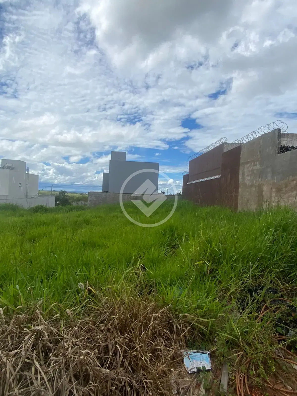 Imagem 2 - Terreno em Loteamento Portal do Vale II, Uberlândia - MG