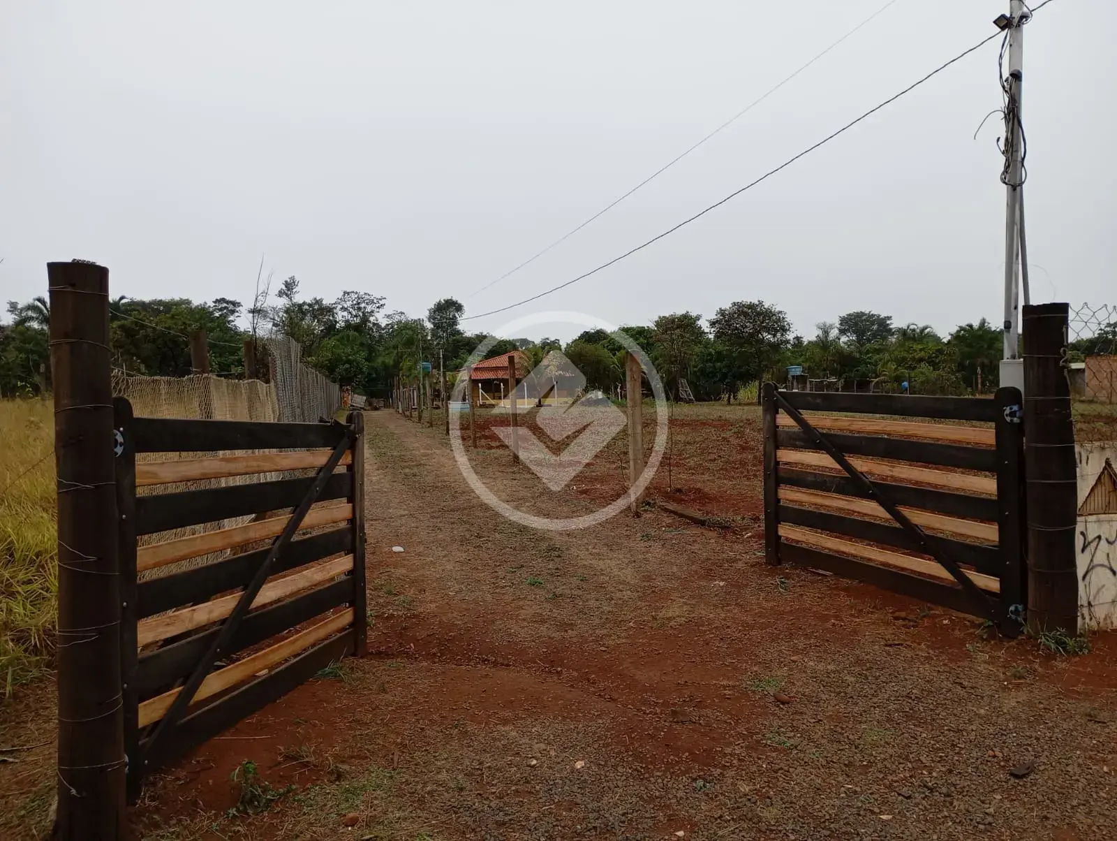 Imagem 1 - Chácara em Área Rural de Uberlândia, Uberlândia - MG