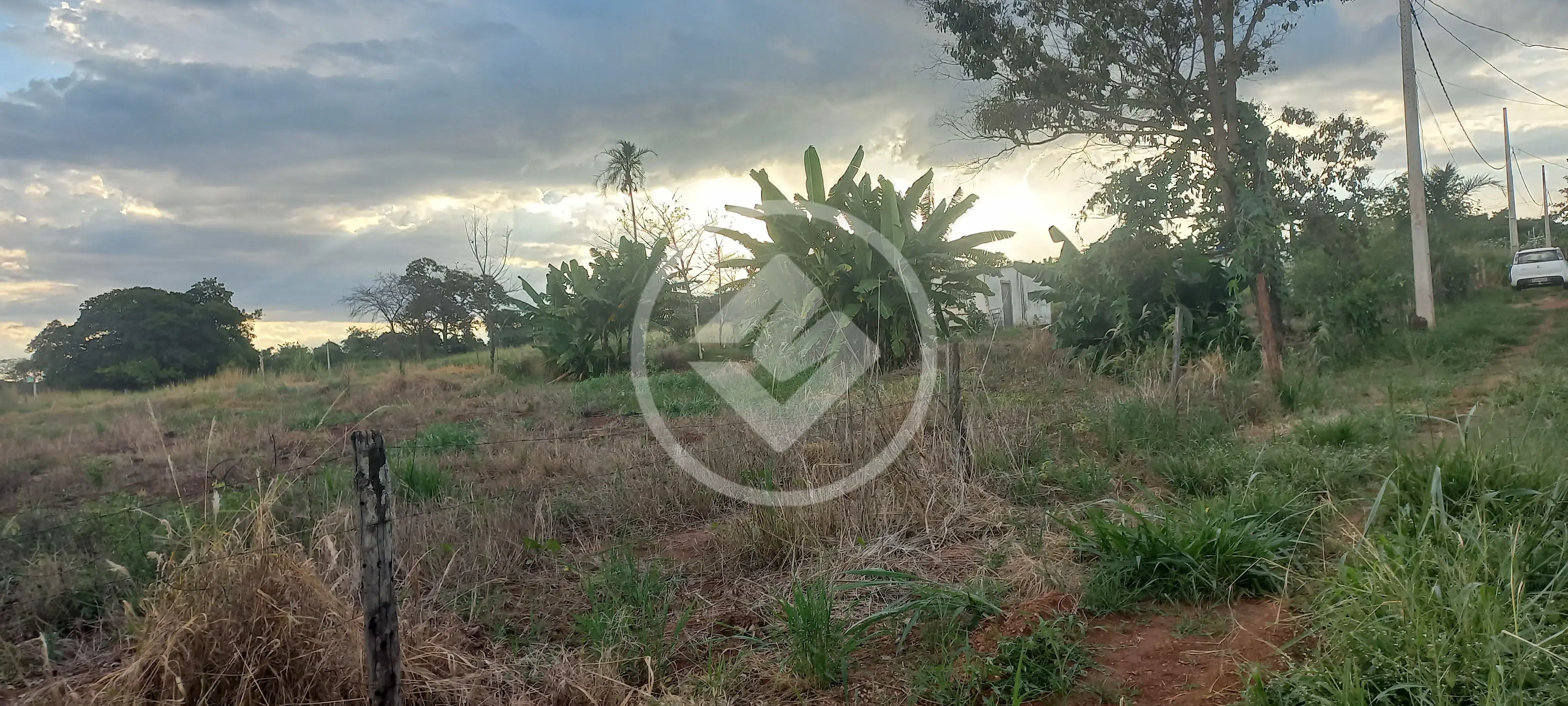 Imagem 1 - Chácara em Área Rural de Uberlândia, Uberlândia - MG