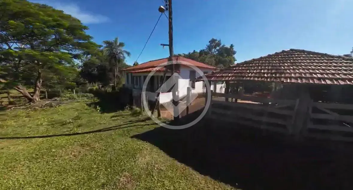 Imagem 2 - Fazenda em Zona Rural, Araguari - MG