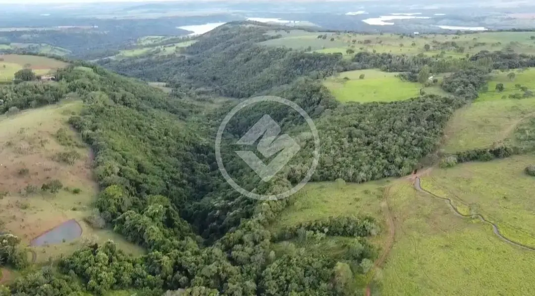 Image 9 - Fazenda em Zona Rural, Araguari - MG
