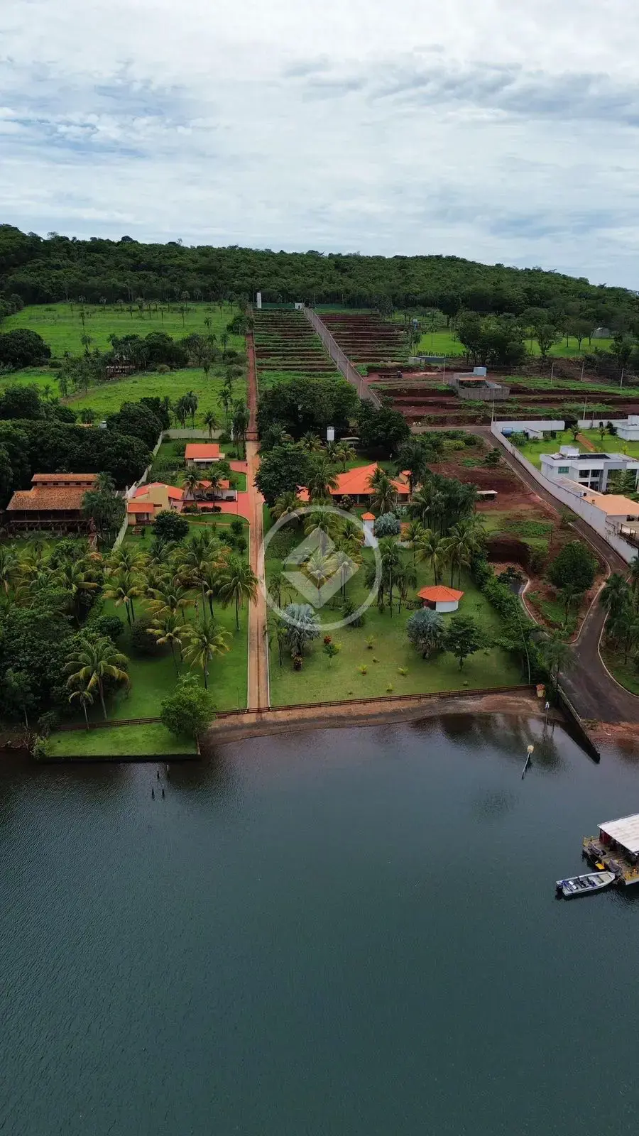 Imagem 1 - Chácara em Zona Rural, Uberlândia - MG