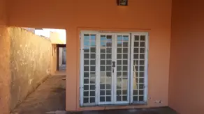 Imagem 2 - Casa em JARDIM HOLANDA, Uberlândia - MG
