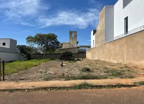 Terreno Jardim Karaíba, Uberlândia - MG — foto 1