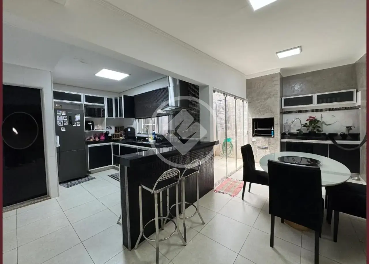 Image 2 - Casa Condomínio em Aclimação, Uberlândia - MG