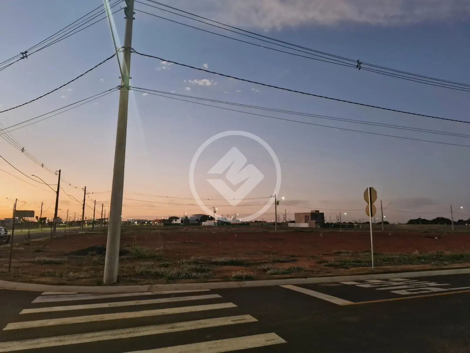 Imagem 1 - Terreno Condomínio em Novo Mundo, Uberlândia - MG