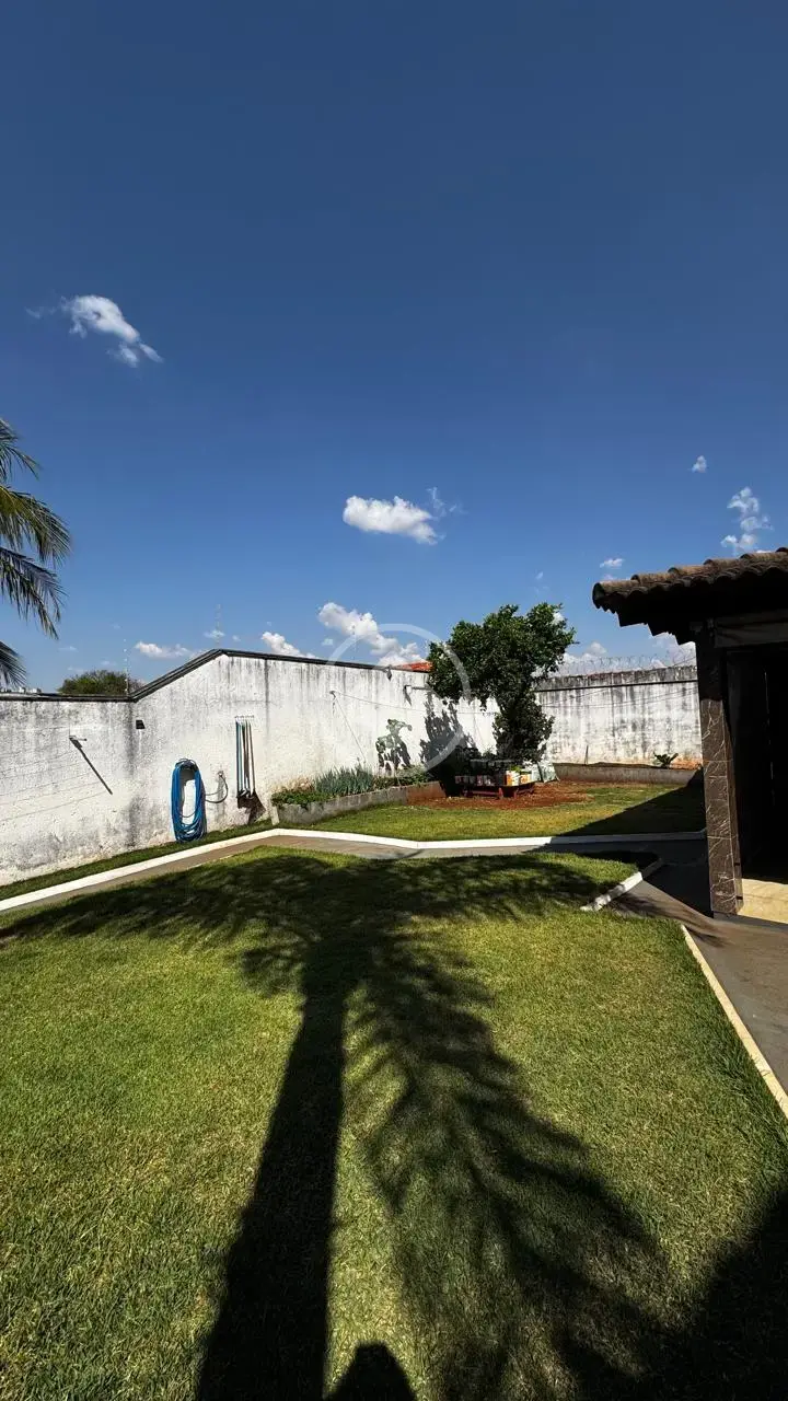 Imagem 1 - Sobrado em Cidade Jardim, Uberlândia - MG