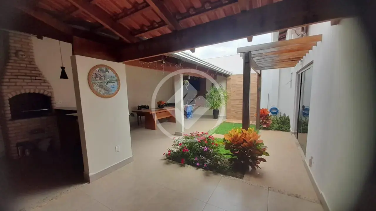 Imagem 1 - Casa em Cidade Jardim, Uberlândia - MG
