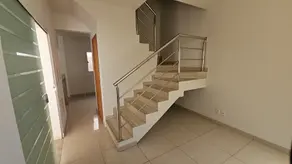 Imagem 2 - Sobrado Em Condomínio em Martins, Uberlândia - MG