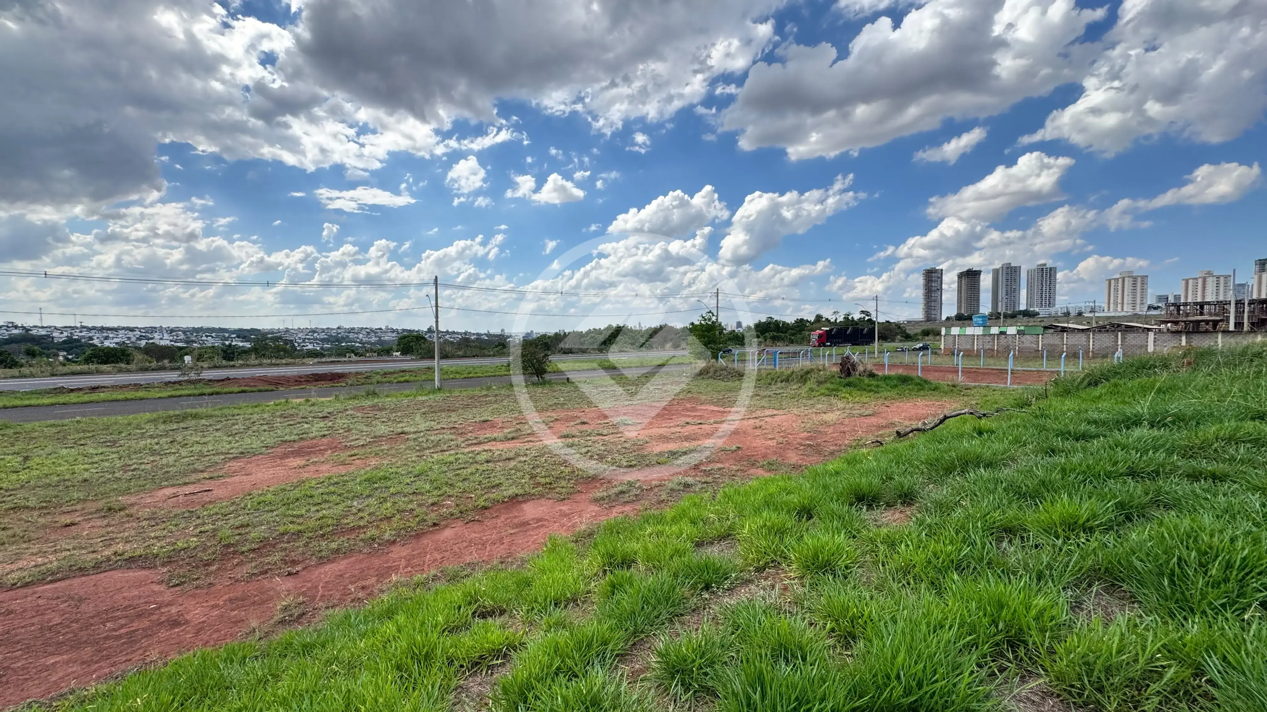 Image 2 - Terreno Comercial em Shopping Park, Uberlândia - MG