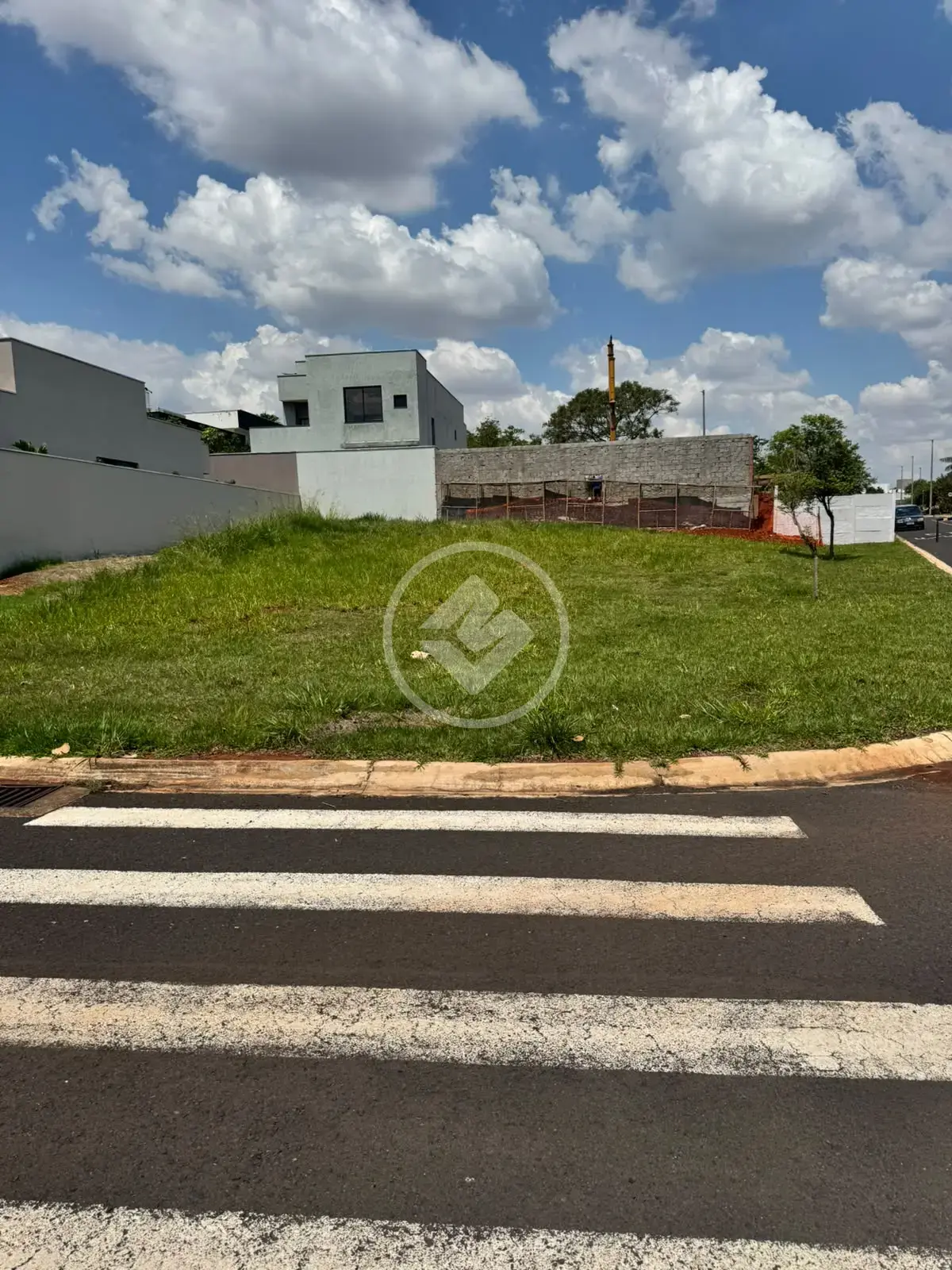 Image 2 - Terreno Condomínio em Shopping Park, Uberlândia - MG