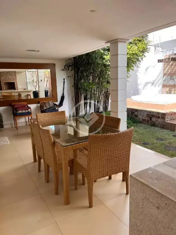 Sobrado Em Condomínio Jardim Karaíba, Uberlândia - MG — foto 1